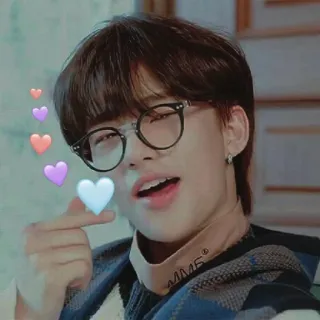 ❤️ MM6 kpop, 偶像, 男人, 眼镜, 心, 爱 telegram sticker