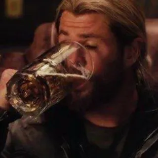 🍺 Thor marvel, birra, bere, supereroe, avengers telegram sticker