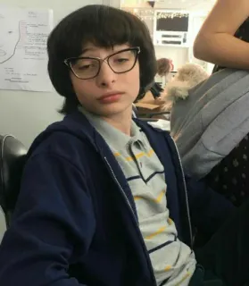 🤓 Mike Wheeler Stranger Things anak laki-laki, kacamata, retro, karakter, anak telegram sticker