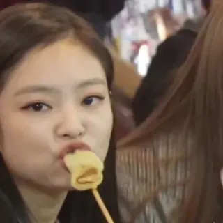 🍕 comida, comida coreana, comendo, comida de rua, mulher, oden whatsapp sticker
