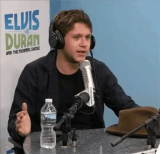 🌈 Niall Horan ELVIS DURAN
AND THE MORNING SHOW 나일 호란, 음악가, 가수, 인터뷰, 라디오 쇼, 유명인 telegram sticker