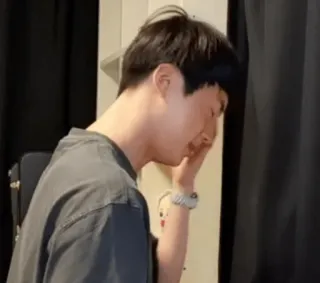 🤦‍♂ telegram sticker