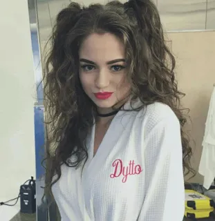 ~[ Dytto ]~ @BadParisJackson whatsapp stickers