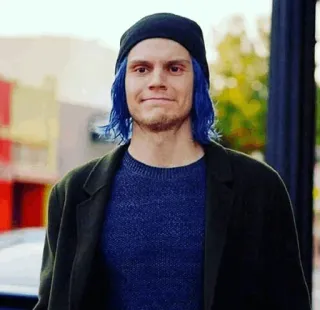 🕸 Evan Peters hombre, actor, pelo azul, retrato, celebridad telegram sticker