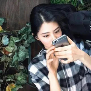 🤍 wanita, selfie, orang, di dalam ruangan, telepon telegram sticker