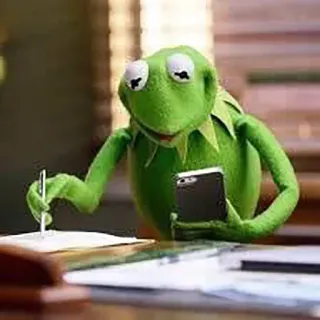 😶 Kermit 科米蛙, 青蛙, 写作, 表情包, 手机, 桌子 telegram sticker