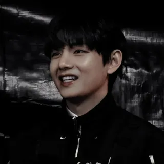 🫐 kpop, v, bts, kim taehyung, cantante, ídolo, sonrisa telegram sticker