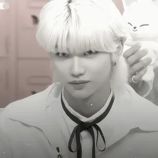 🌼 persona, retrato, kpop, idol, fanart, celebridad, hombre, felix telegram sticker