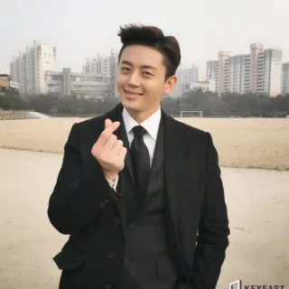 😍 uomo, coreano, completo, gesto del cuore, ritratto, attore telegram sticker