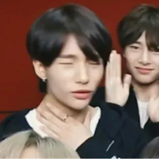🤮 whatsapp sticker