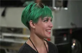 👼 Halsey 歌手, ミュージシャン, 緑髪, ポートレート, 有名人 telegram sticker