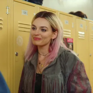 🌸 Maeve Wiley Sex Education Maeve Wiley, Sex Education, Anya Taylor-Joy, pelo rosa, serie Netflix, drama adolescente telegram sticker