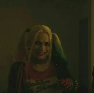 😬 Harley Quinn Suicide Squad Daddy's Lil Monster Harley Quinn, Suicide Squad, DC Comics, villano, cómic, antihéroe telegram sticker