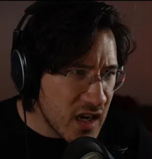 🤨 Markiplier markiplier, youtubeur, streamer, personne, casque telegram sticker