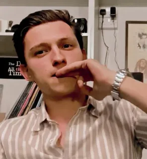 🥀 Tom Holland 배우, 유명인, 인물 사진, 남자, 손목 시계, 보석 telegram sticker