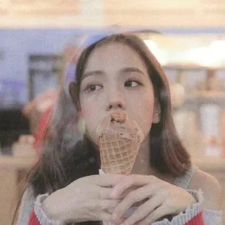 🦄 glace, nourriture, femme, portrait, fille, cône, dessert whatsapp sticker
