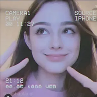 ⭐ CAMERA1
PLAY
00:11:27
SOURCE
IPHONE
21:12
08.05.1990 WED filter, vintage, retro, camera, iphone, video, date telegram sticker
