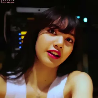 🍸 Lisa kpop, cantora, idol, mulher, retrato, lisa manoban, blackpink whatsapp sticker