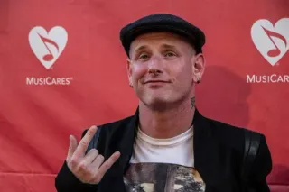 🤘 Corey Taylor певец, рок, метал, музыка, музыкант, Slipknot, Stone Sour telegram sticker