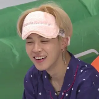 🌈 persona, antifaz para dormir, sonriendo, ropa de dormir, coreano, sueño whatsapp sticker