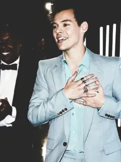 💷 Harry Styles Harry Styles, chanteur, célébrité, acteur, portrait, costume telegram sticker
