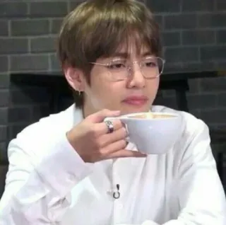 🐯 homem, café, xícara, óculos, kpop, retrato telegram sticker