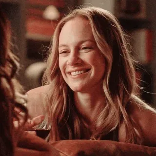 🔥 femme, sourire, rire, joyeux, personne telegram sticker