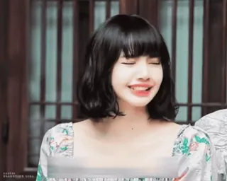 😢 Lisa 女性, ポートレート, 有名人, 黒髪, 笑顔, 人物 whatsapp sticker