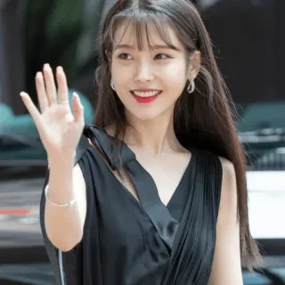 👋 IU ไอยู, นักร้องเกาหลี, นักแสดง, คนดัง, ผู้หญิง, โบกมือ telegram sticker