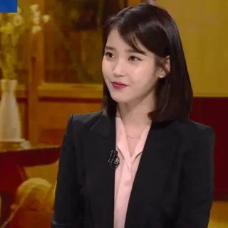 🦋 IU Корейская знаменитость, Певец, Актриса, IU, K-pop whatsapp sticker