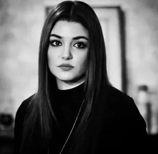 😐 portrait, woman, face, monochrome, beauty, black and white telegram sticker