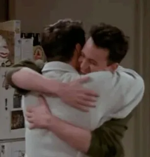 😊 Friends przyjaźń, uścisk, obejmować, Chandler Bing, Joey Tribbiani telegram sticker