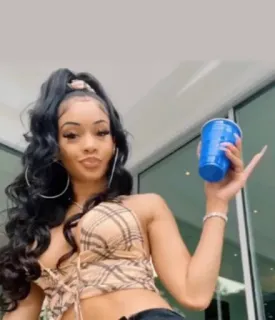 🥃 Saweetie saweetie, musik, penyanyi, selebriti, wanita, artis, gelas biru telegram sticker