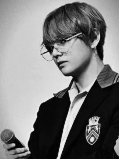 ➰ V V, BTS, Kim Taehyung, k-pop, singer, microphone telegram sticker