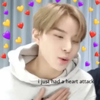 🔥 i just had a heart attack kpop, ataque cardíaco, meme, fofo, corações, menino, fã whatsapp sticker