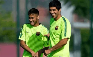 😐 Neymar, Suárez Футболисты, Спорт, Футбол, Спортсмены, Барселона telegram sticker
