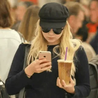 🌑 Frau, Hut, Sonnenbrille, Kaffee, Handy, Person, Getränk, Café telegram sticker