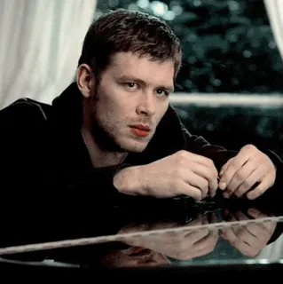 🥐 Klaus Mikaelson The Vampire Diaries homme, portrait, acteur, vampire diaries, klaus mikaelson telegram sticker