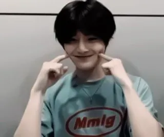 🦊 Mmlg homme, personne, sourire, jeunesse whatsapp sticker