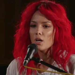 🍒 Halsey Halsey, cantora, músico, cabelo ruivo, microfone whatsapp sticker