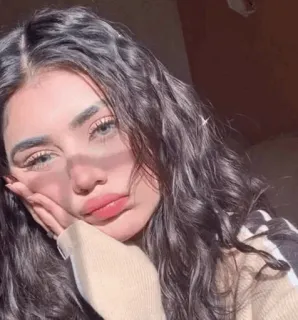 🥥 femme, portrait, brune, beauté, visage telegram sticker