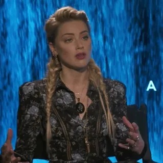 🧜‍♀ Amber Heard Актриса, Портрет, Человек, Знаменитость, Эмбер Хёрд telegram sticker