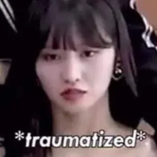 😳 *traumatized* trauma, expresión, sentimiento, impactado, molesto, meme whatsapp sticker