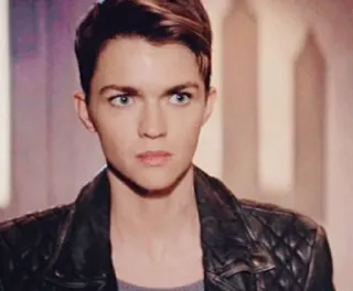 😑 Ruby Rose актриса, модель, знаменитость, портрет whatsapp sticker