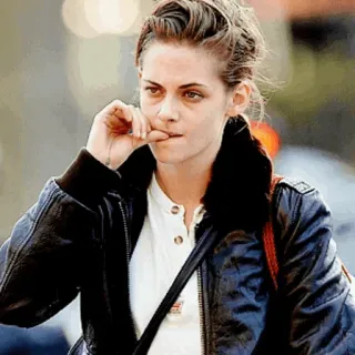 😒 Kristen Stewart celebridad, actriz, mujer, retrato, gente telegram sticker