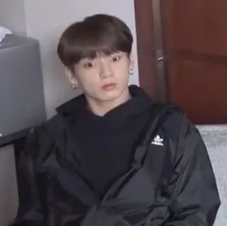 🍼 Jungkook kpop, coreano, cantor, bangtan, bts telegram sticker