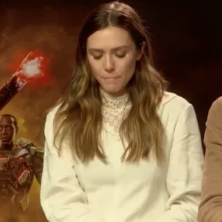 🌻 Elizabeth Olsen Elizabeth Olsen, Attrice, Ritratto, Donna, Celebrità, Intervista telegram sticker