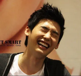 😆 IT SMART
smart.tistory.com coreano, uomo, sorridente, attore, asiatico, ritratto, sito web telegram sticker