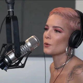 🕊 Halsey 歌手, 音乐家, 麦克风, 肖像, 女性 telegram sticker