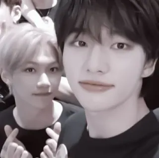 🌟 selfie, kpop, friends, people, asian, finger heart telegram sticker